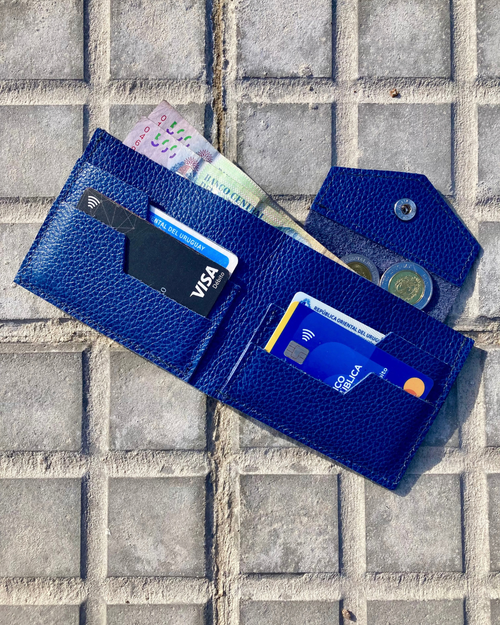 Billetera compacta de cuero - color azul eléctrico