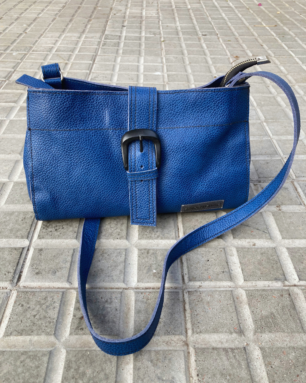 Cartera de cuero BEA - color azul eléctrico