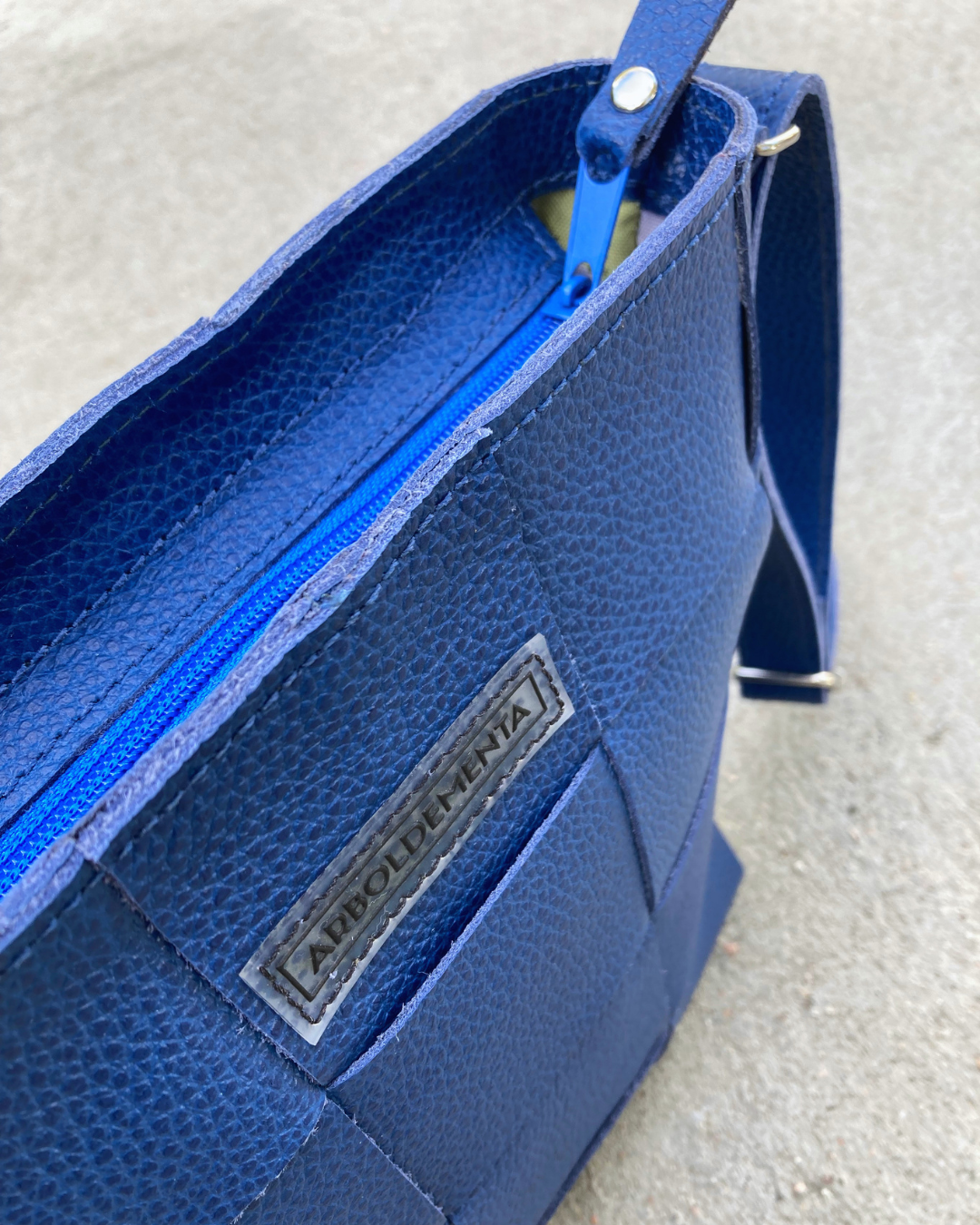Bolso de cuero REPOSERA color azul eléctrico