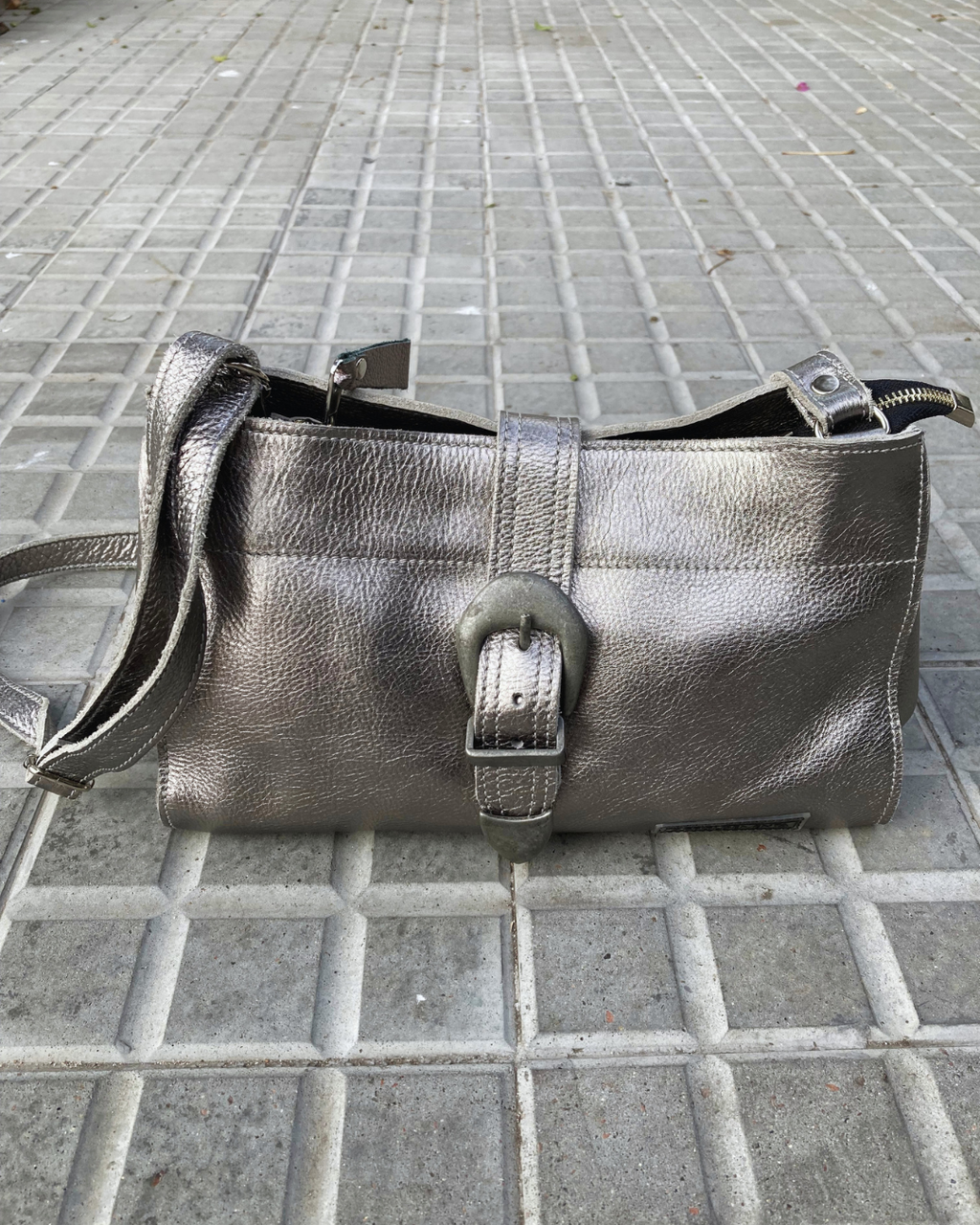Cartera de cuero BEA - color plateado