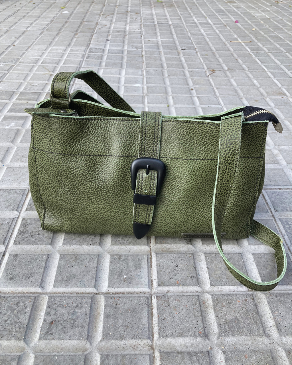 Cartera de cuero BEA - color verde oliva