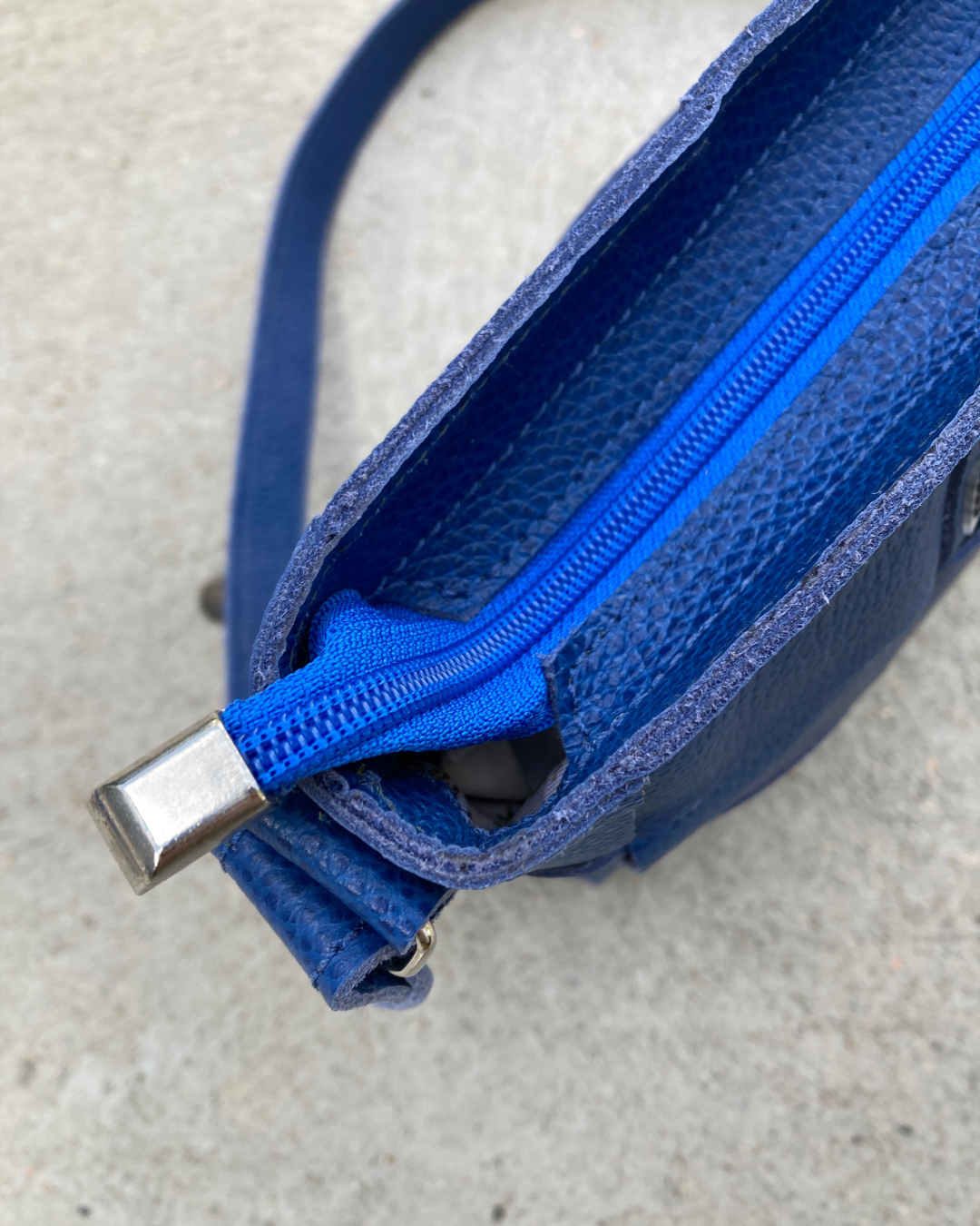 Bolso de cuero REPOSERA color azul eléctrico