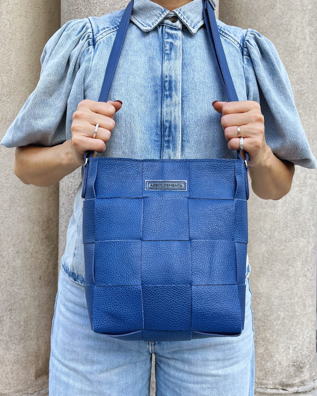 Bolso de cuero REPOSERA color azul eléctrico