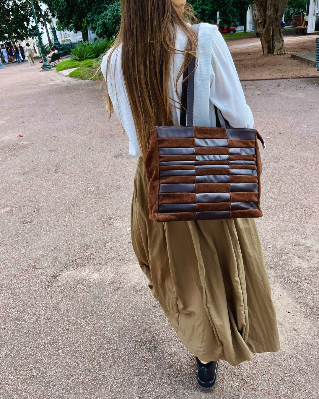 Bolso de gamuza y cuero RAMBLA color chocolate