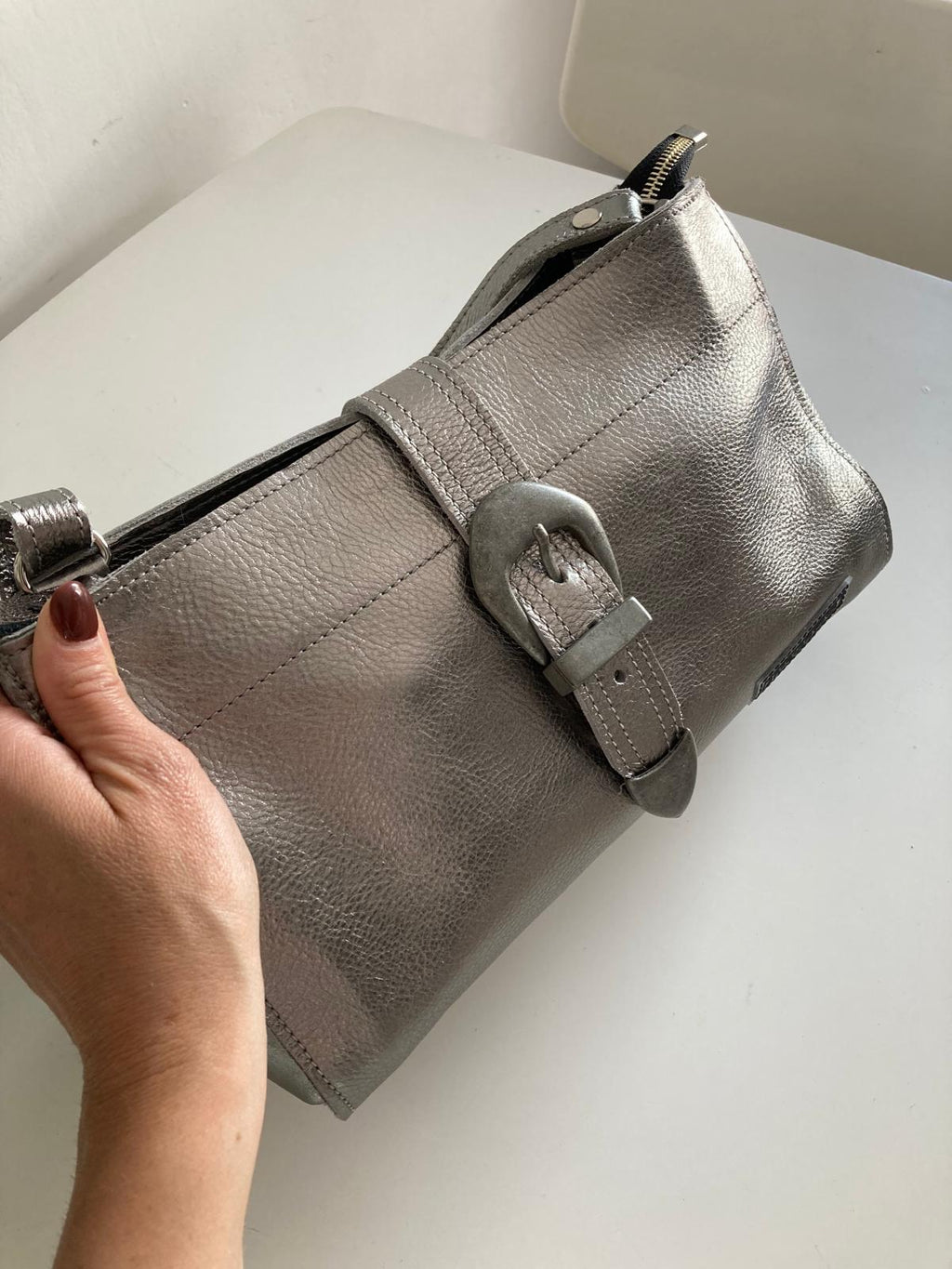 Cartera de cuero BEA - color plateado