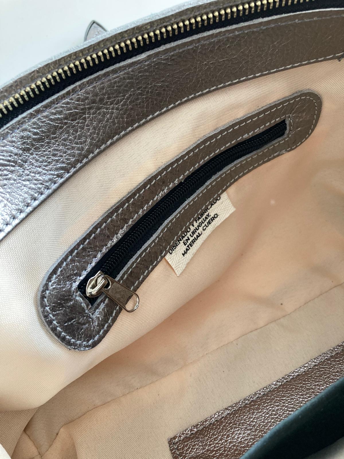 Cartera de cuero BEA - color plateado