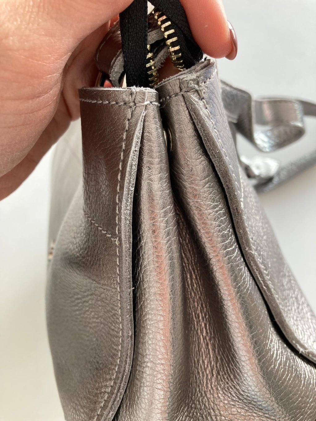 Cartera de cuero BEA - color plateado